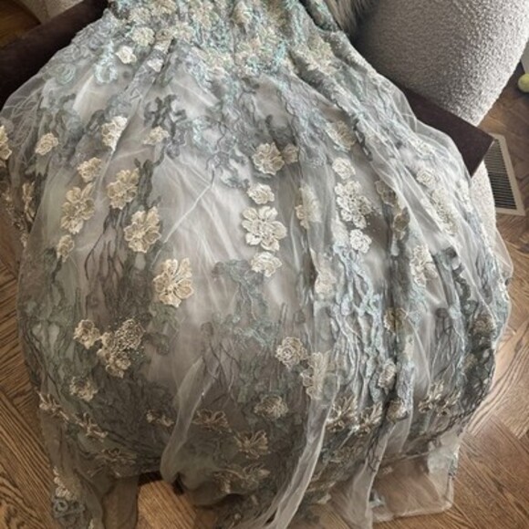 MAC DUGGAL Green Blue Floral Embroidered Short Cap Sleeve Evening Gown Coral 18 - Picture 11 of 15